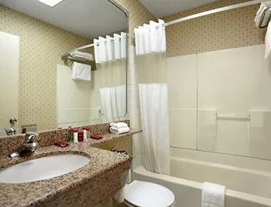 Ramada By Wyndham Bronx Hotel New York