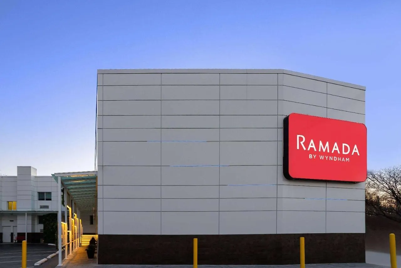 Ramada By Wyndham Bronx Otel New York