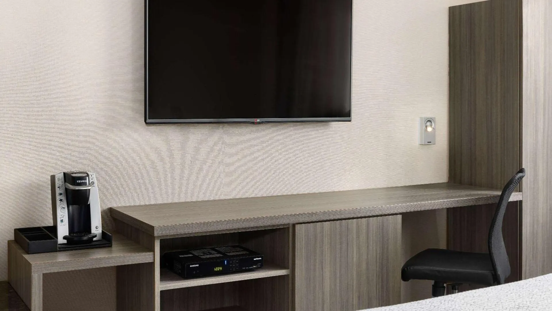 Ramada By Wyndham Bronx Otel New York