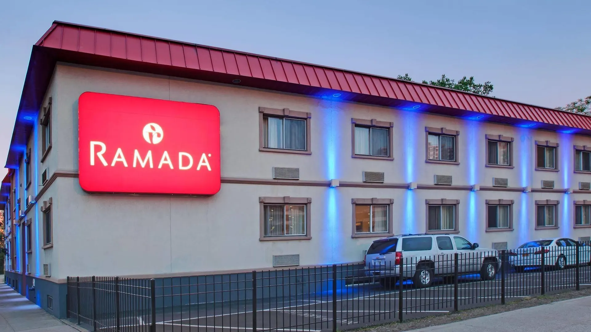 Ramada By Wyndham Bronx Otel New York